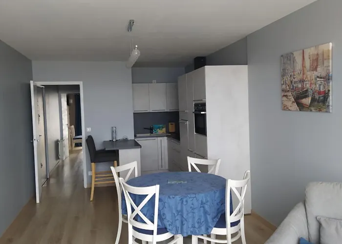 Апартаменты L'albatros Курсёль-сюр-Мер